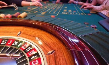 Elegante en luxueuze casinoruimte in Amsterdam